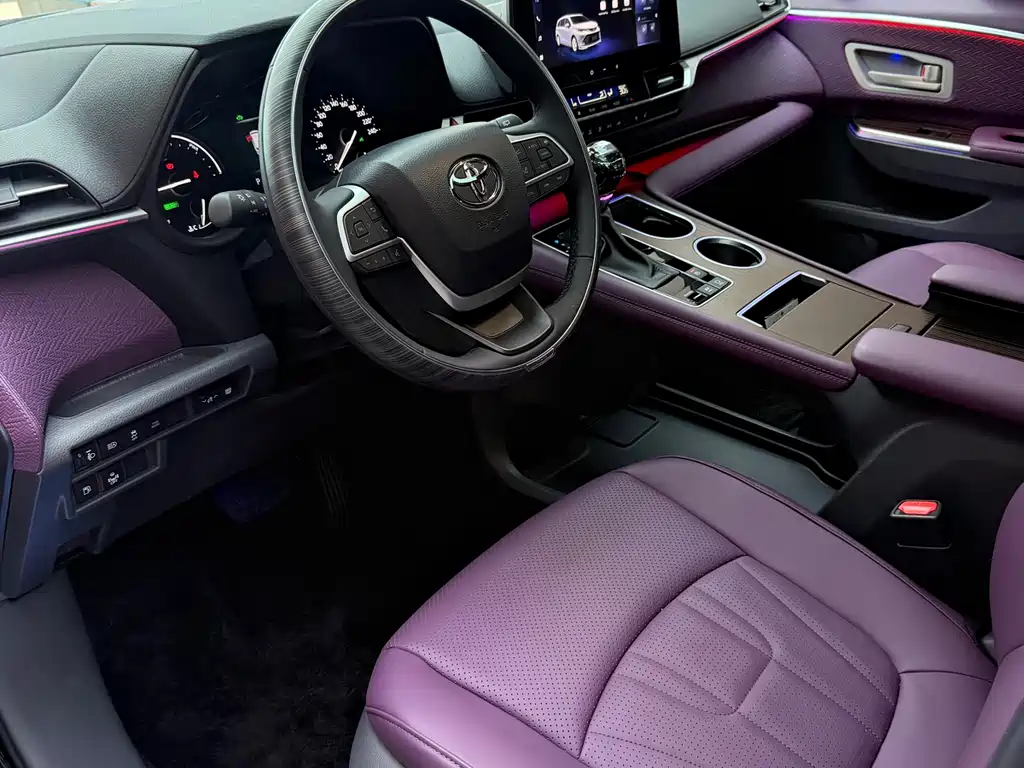 Granvia 2.5 L Hybrid Comfort