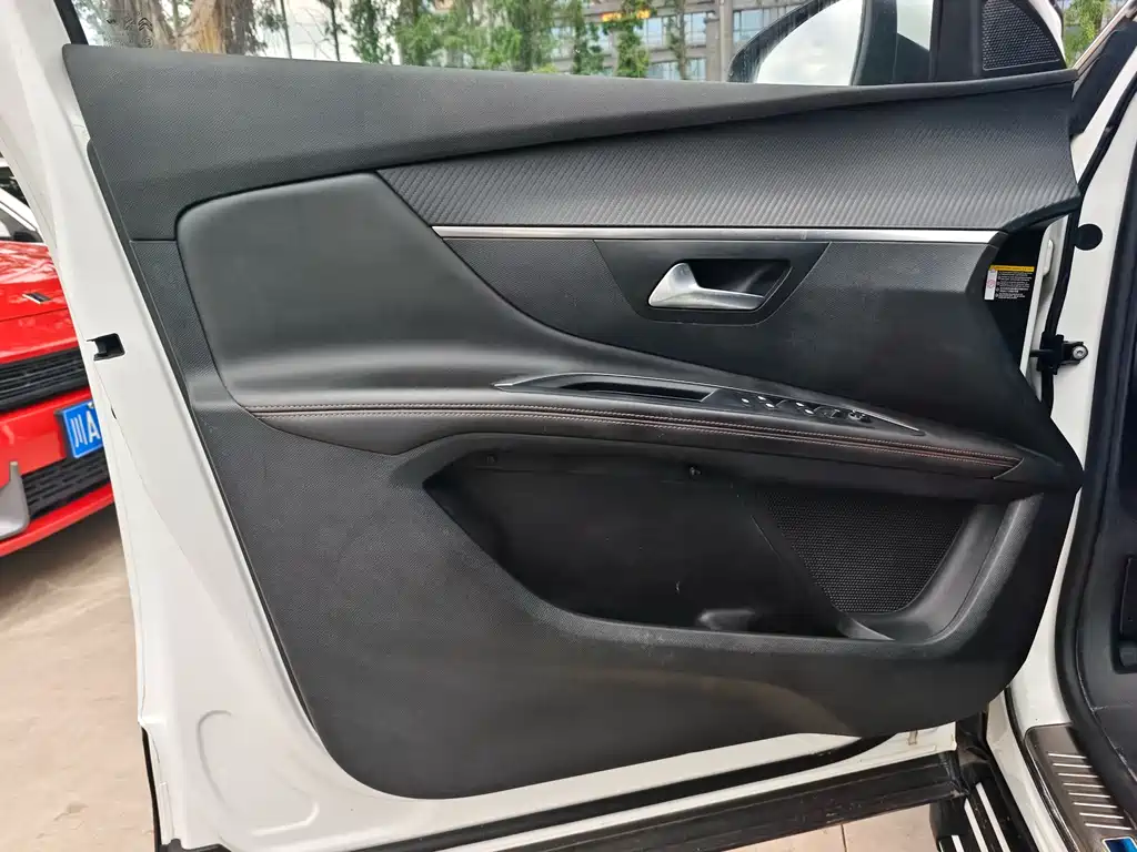 Peugeot 5008 380 THP 7-seat Elite