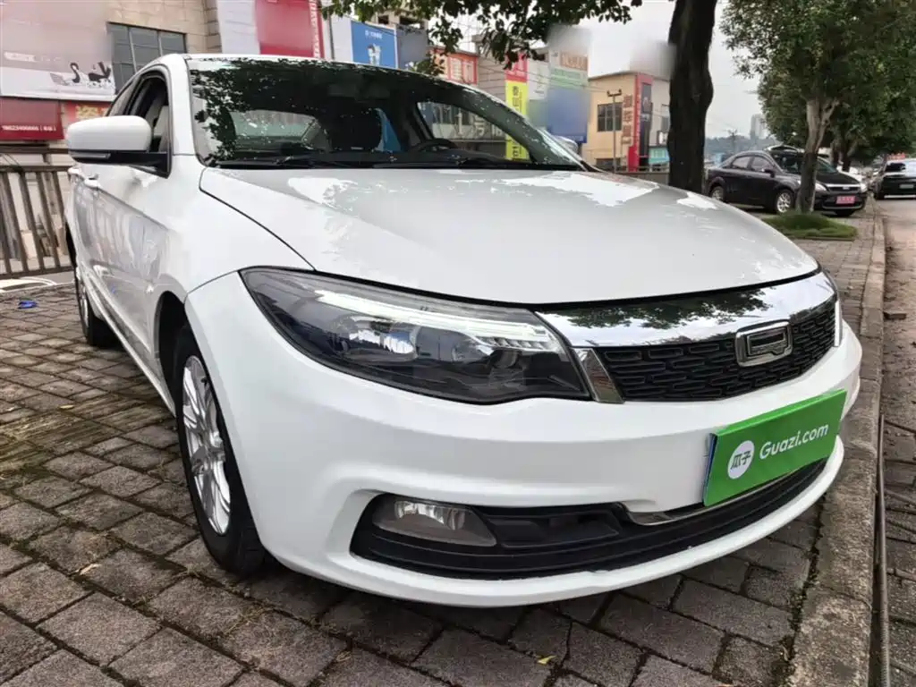 Qoros 3 Sedan 1.6 L Auto Leading