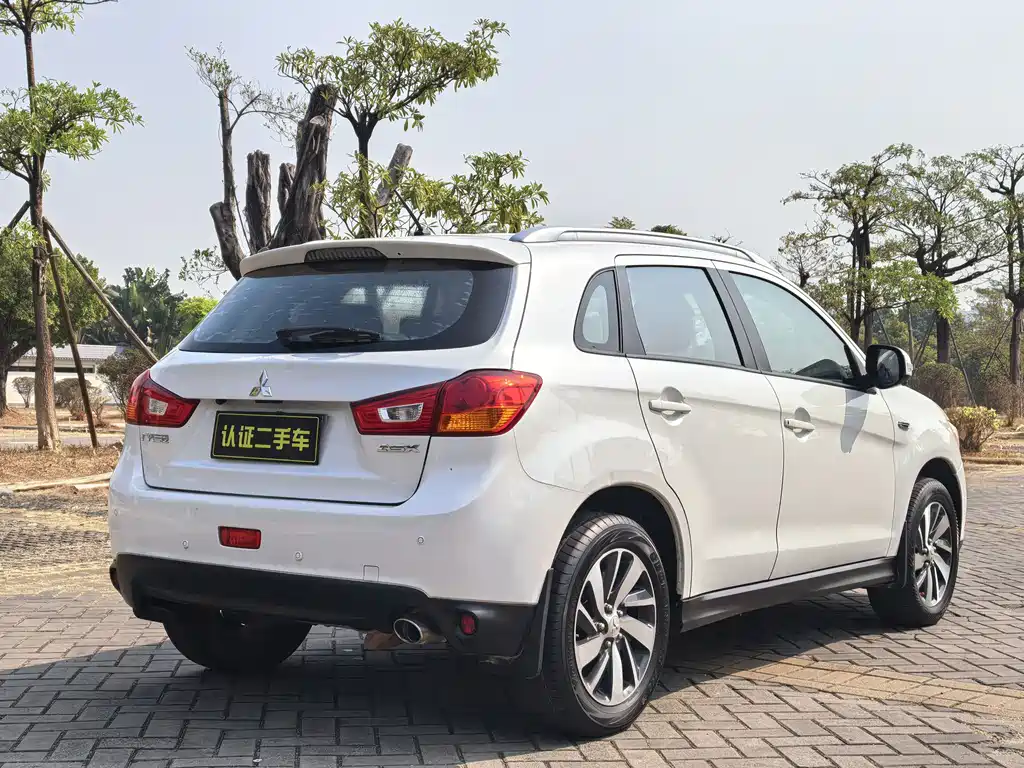 ASX 2.0 L CVT 2 WD Premium