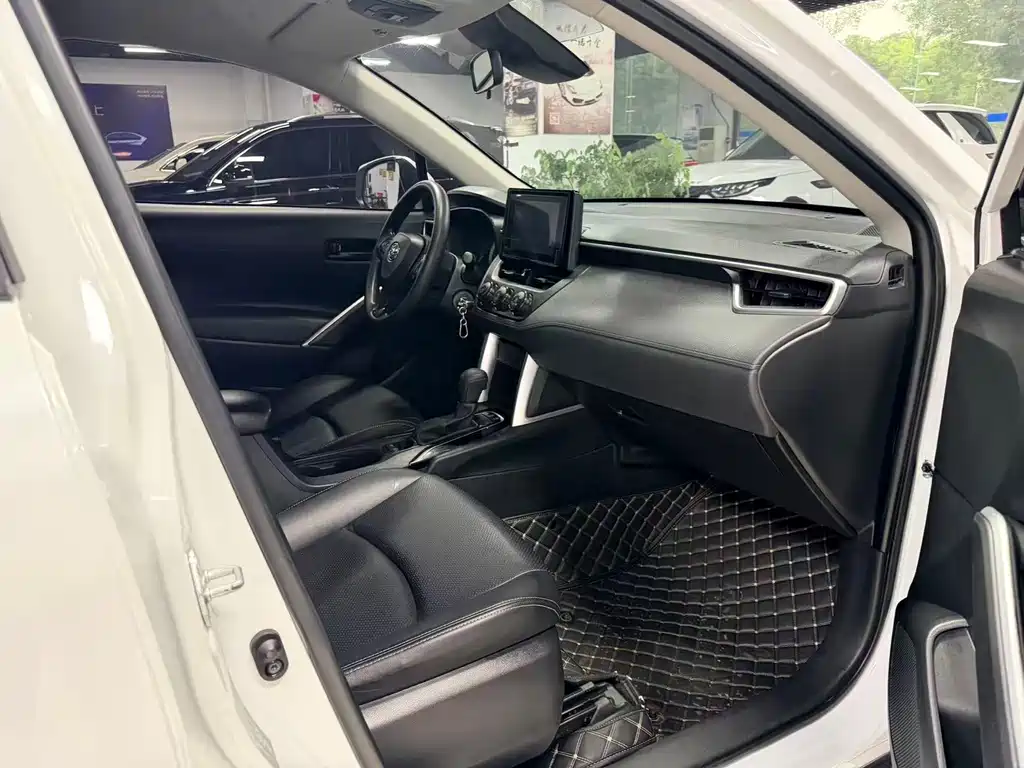 Corolla Cross 2.0 L Pioneer