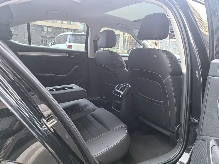 Skoda Superb Facelift TSI280 DSG Premium