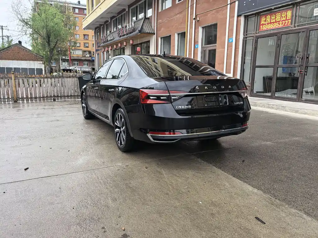 Superb Facelift TSI280 DSG Premium