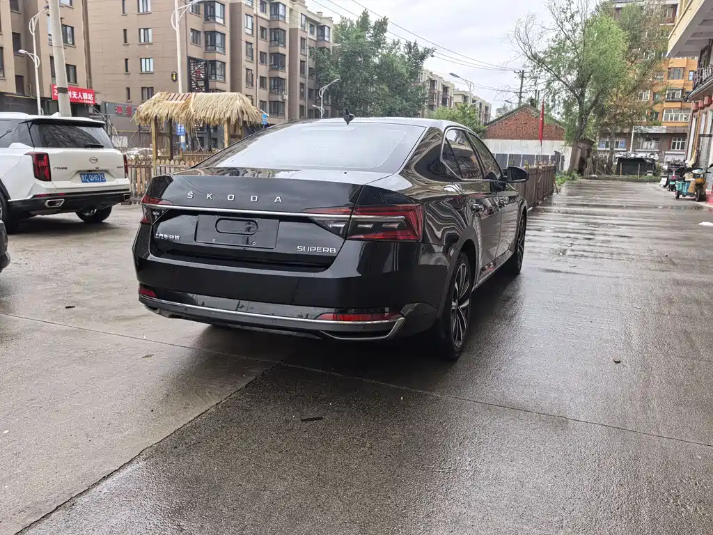 Superb Facelift TSI280 DSG Premium