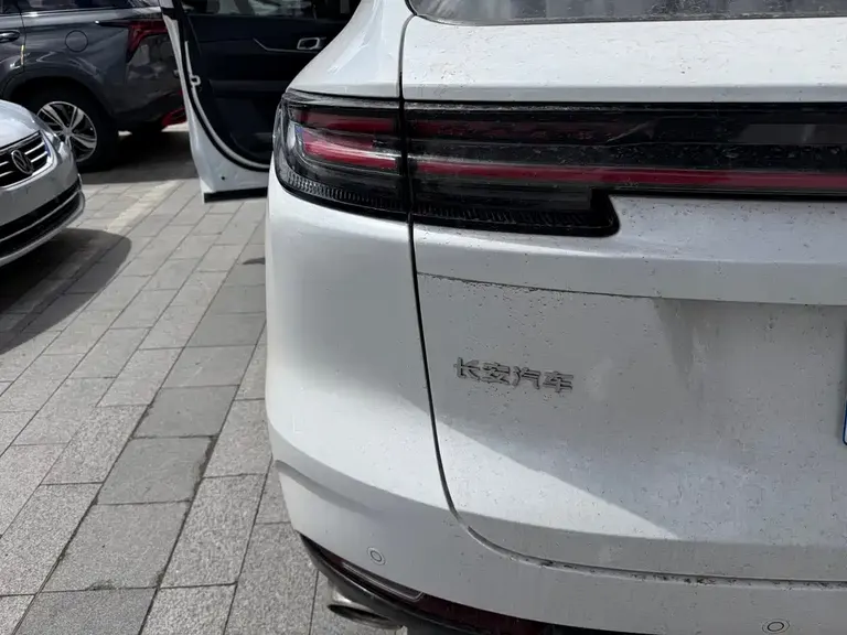 Changan UNI-K 2.0 T 2 WD Joy