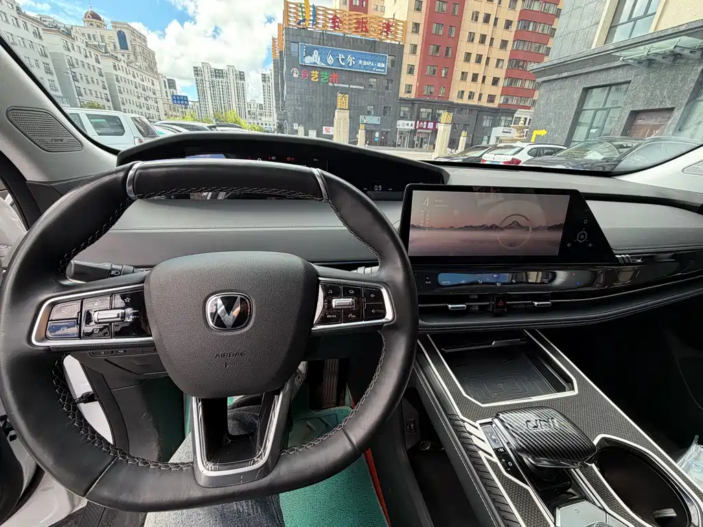 Changan UNI-K 2.0 T 2 WD Joy