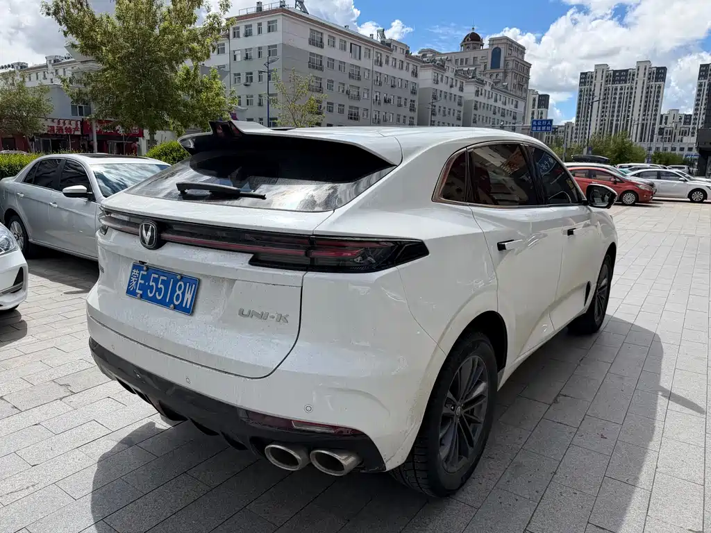Changan UNI-K 2.0 T 2 WD Joy
