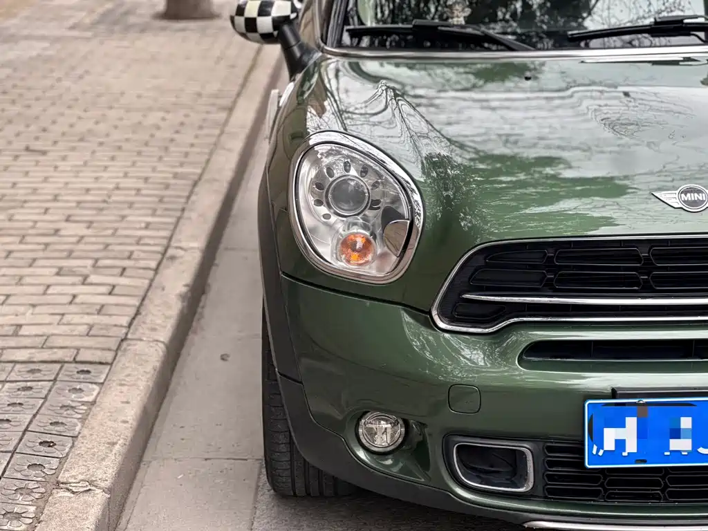 MINI COUNTRYMAN MINI COUNTRYMAN 2015款 1.6 T COOPER S ALL4 极致暗夜版