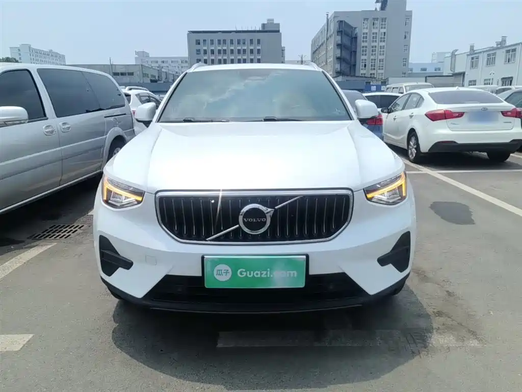 Volvo XC40 B3 Smart Vision Luxury