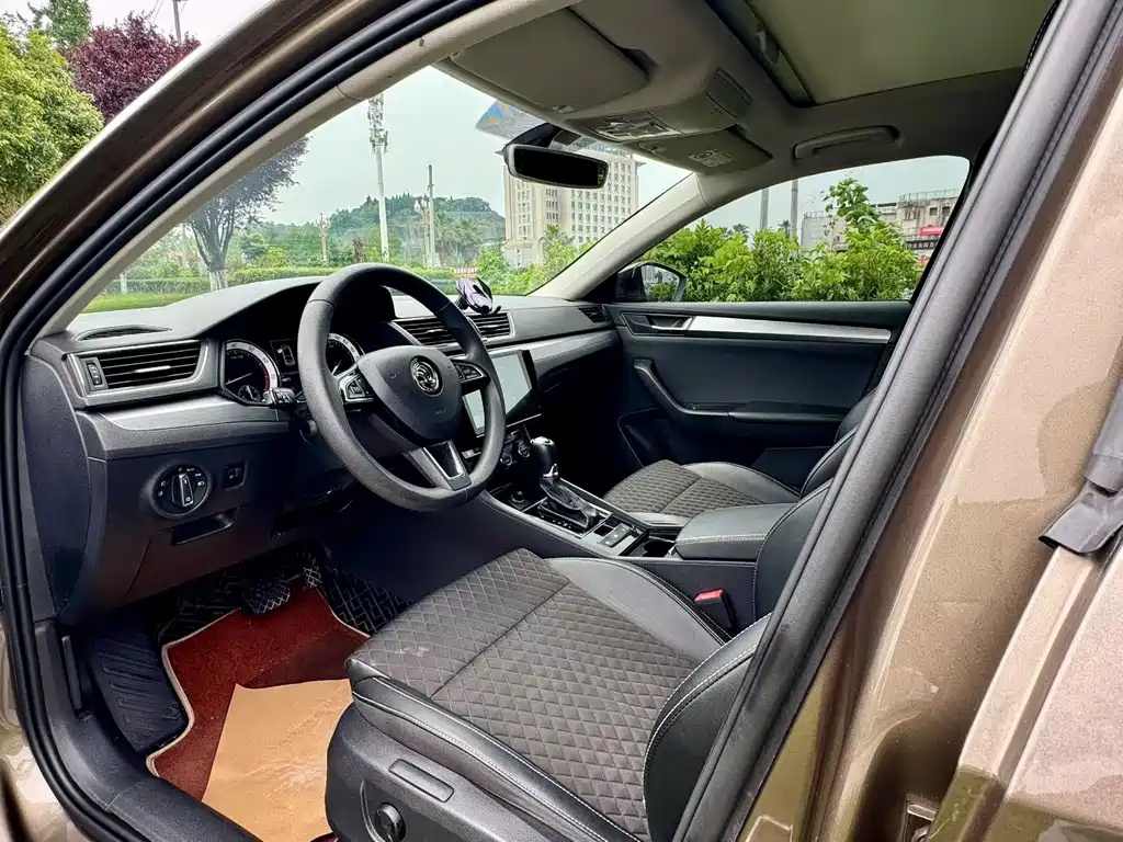 Superb 速派 2018款 TSI280 DSG舒适版 国VI