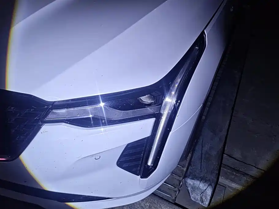 Cadillac CT4 28 T Luxury