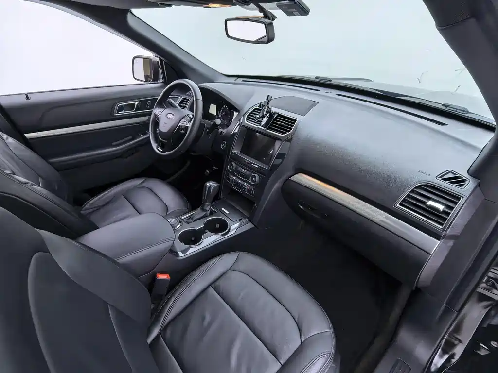 Explorer (Import) 2.3 T Style