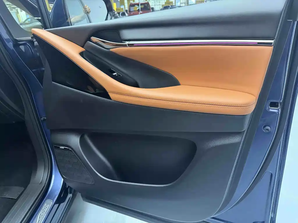 Trumpchi Xiangwang M8 Qiankun Series Ultra First Class