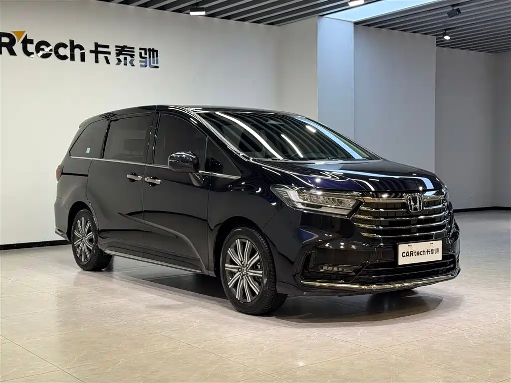 Odyssey 2.0 L e:HEV Sharp· Smart Enjoyment