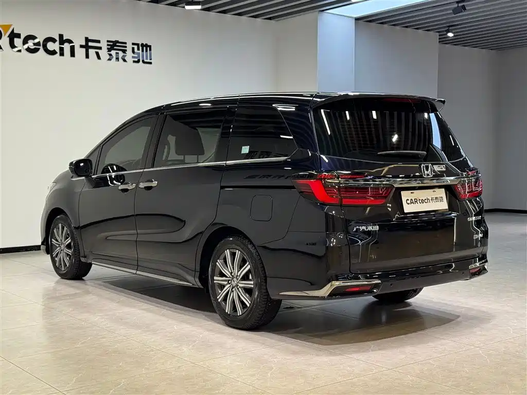 Odyssey 2.0 L e:HEV Sharp· Smart Enjoyment