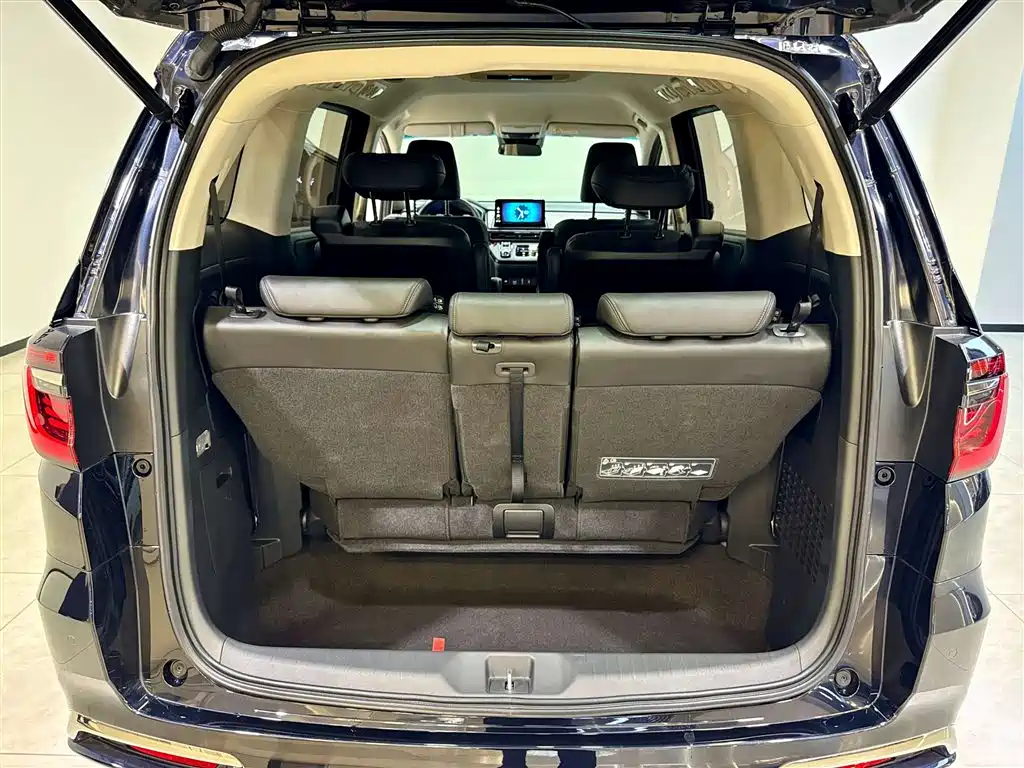 Odyssey 2.0 L e:HEV Sharp· Smart Enjoyment