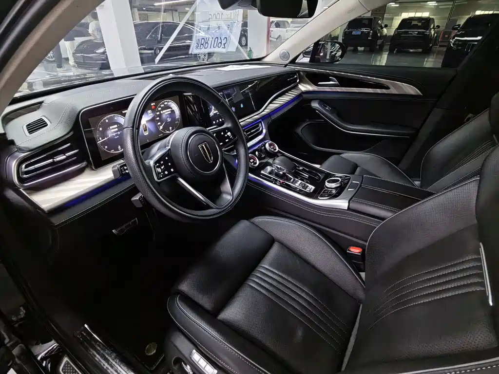 Hongqi H9 2.0 T Connected Flagship Enjoyment