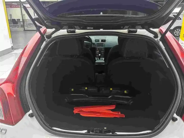 Volvo C30 沃尔沃C30 2010款 改款 2.0智雅版