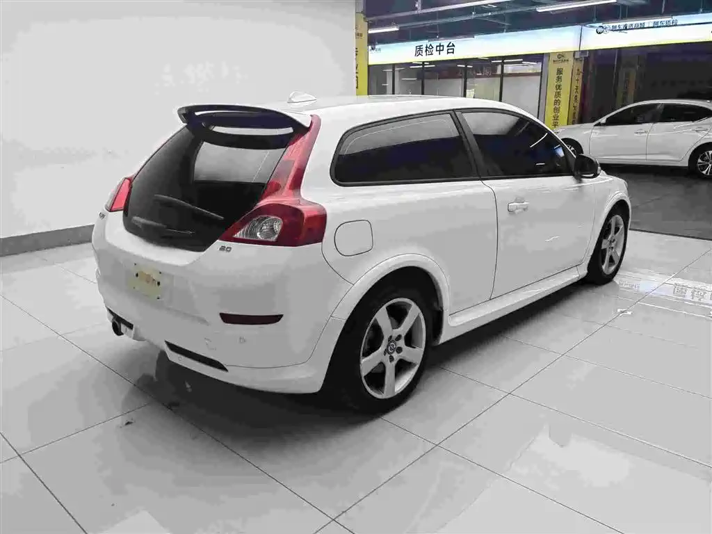 Volvo C30 沃尔沃C30 2010款 改款 2.0智雅版