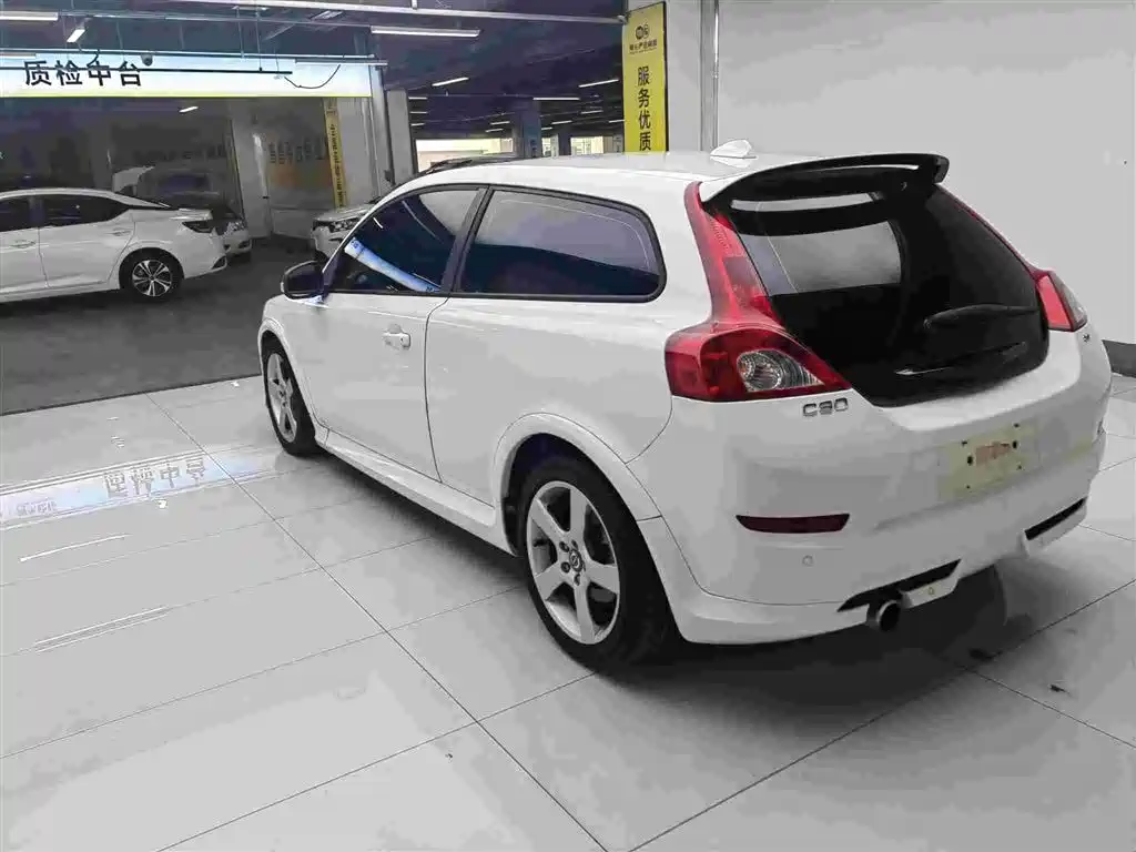 Volvo C30 沃尔沃C30 2010款 改款 2.0智雅版
