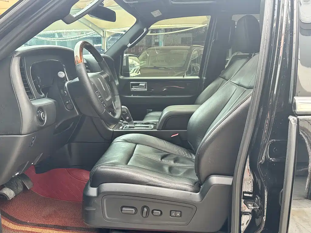 Navigator 3.5 T AWD
