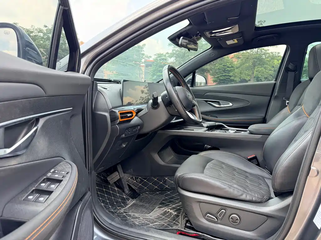 Changan UNI-T 1.5 T Flagship