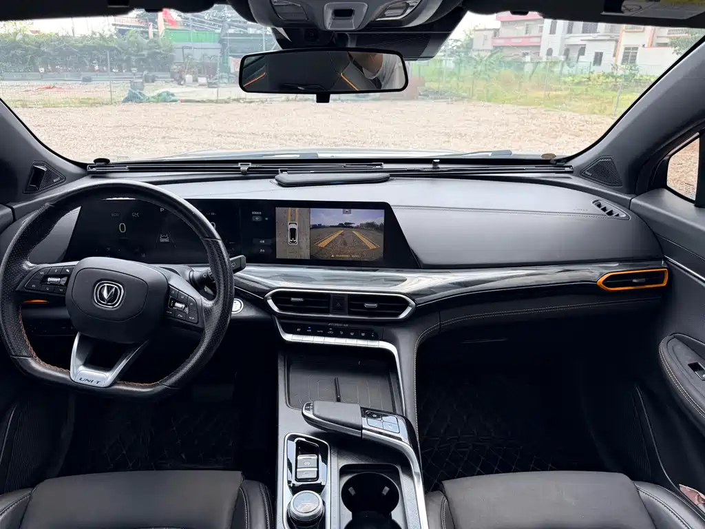 Changan UNI-T 1.5 T Flagship