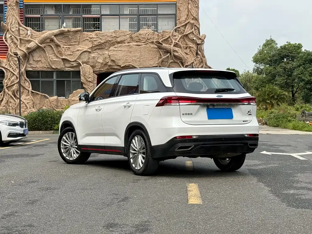 Changan Oshan X7 PLUS 1.5 T Blue Whale Auto Geeker Navigator