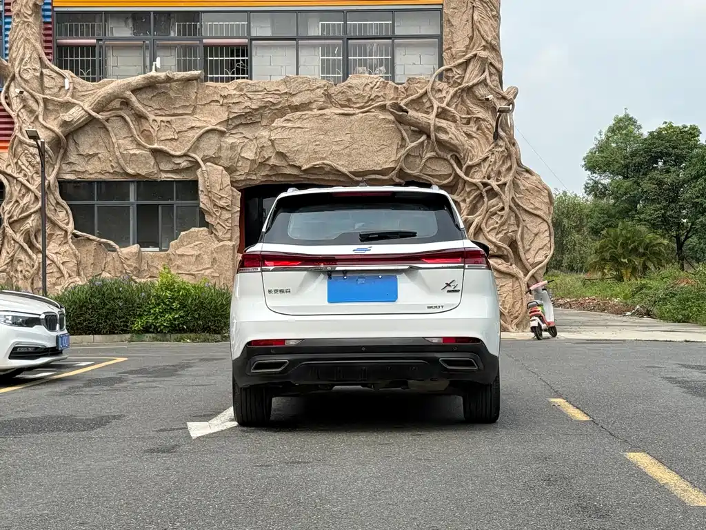 Changan Oshan X7 PLUS 1.5 T Blue Whale Auto Geeker Navigator