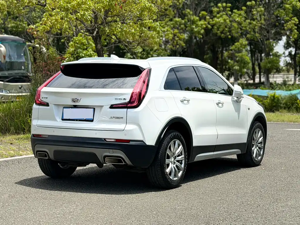 Cadillac XT4 28 T 2 WD Luxury