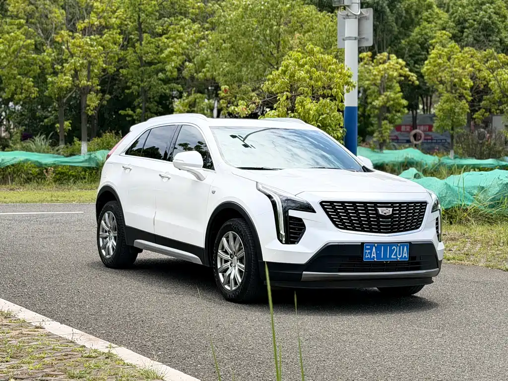 Cadillac XT4 28 T 2 WD Luxury
