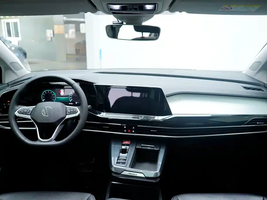 Talagon 380 TSI 4 WD Luxury Premium Realm Pro 6-seat