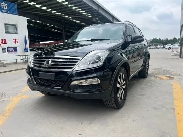 SsangYong Rexton W 雷斯特W 2014款 2.7 T 四驱豪华导航版5座