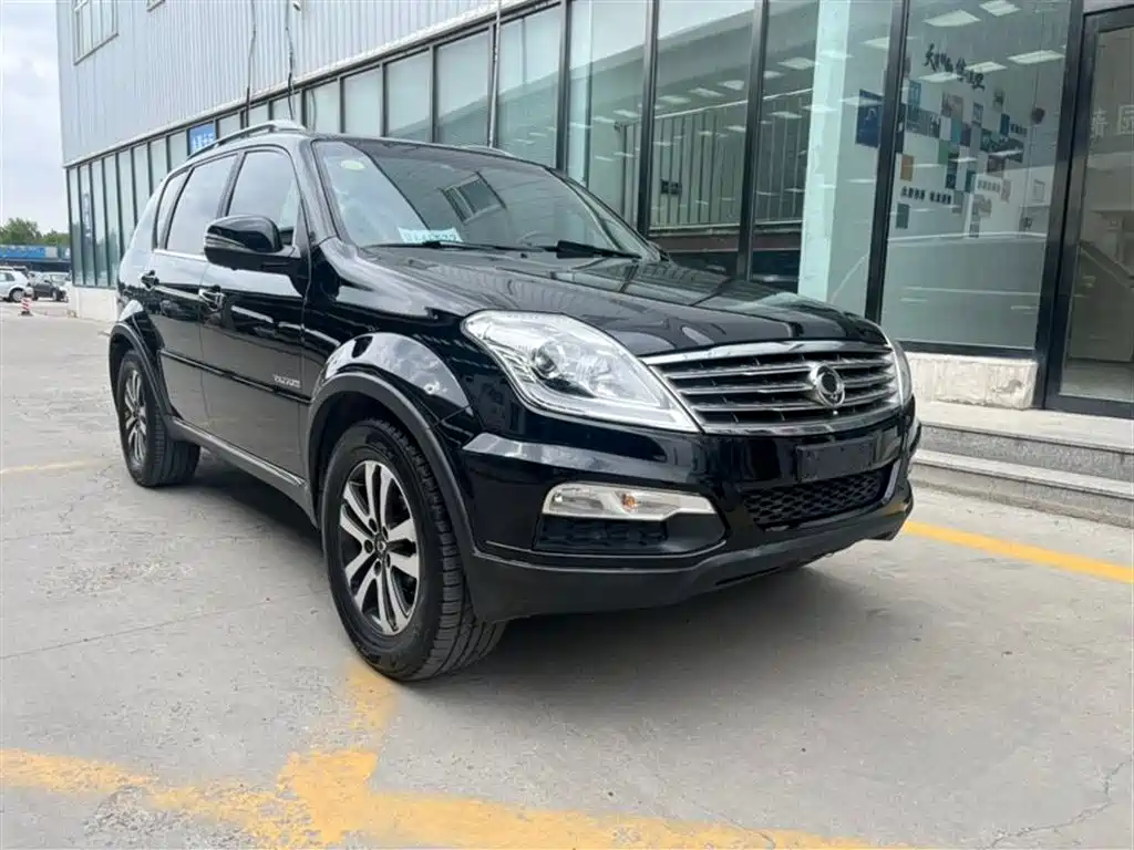 Rexton W 雷斯特W 2014款 2.7 T 四驱豪华导航版5座