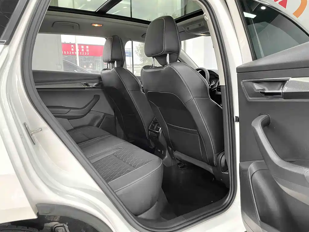 Karoq TSI280 Luxury