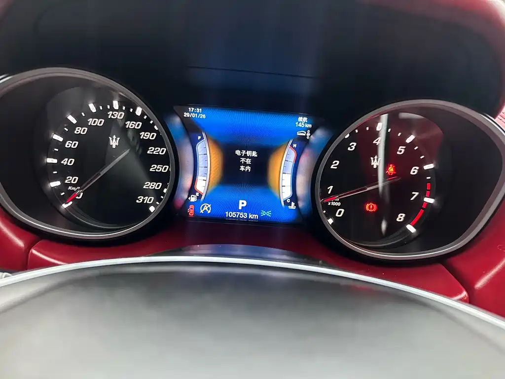 Levante 3.0 T Standard