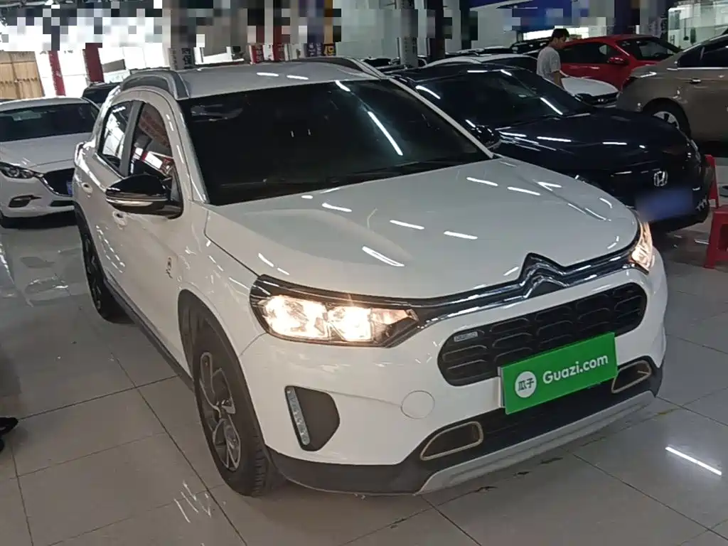 Citroën C3-XR 230 THP DCT Cross Leading
