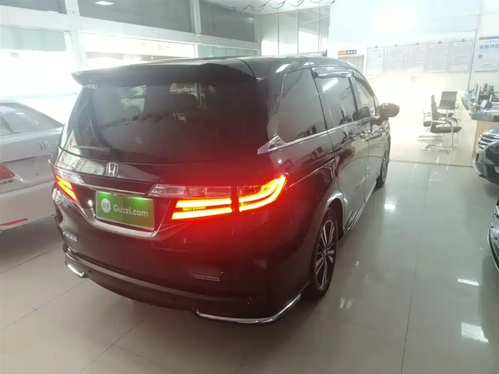 Odyssey 2.0 L Sharp· Premium