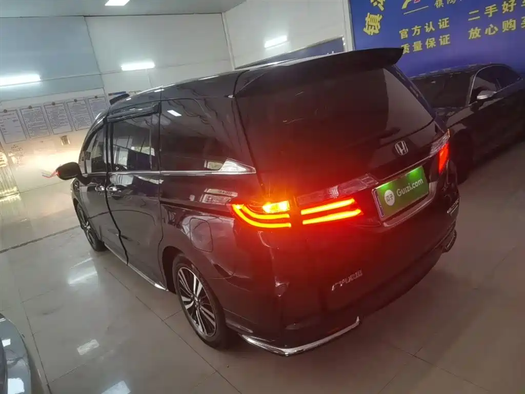 Odyssey 2.0 L Sharp· Premium
