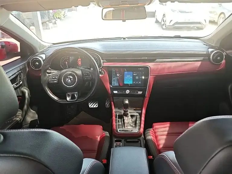 MG6 20 T Auto Trophy Premium Internet CN-V