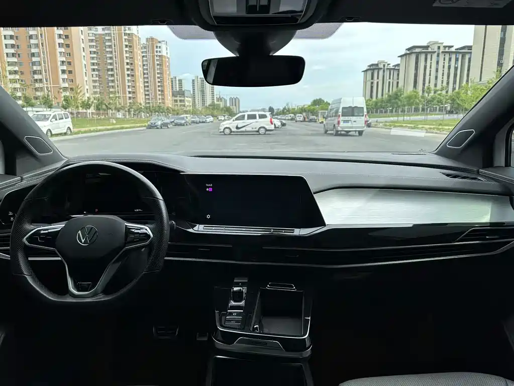 Talagon 380 TSI 4 WD R-Line Expand Realm 6-seat