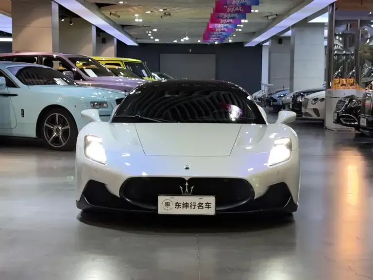 Maserati MC20 玛莎拉蒂MC20 2023款 3.0 T 标准版