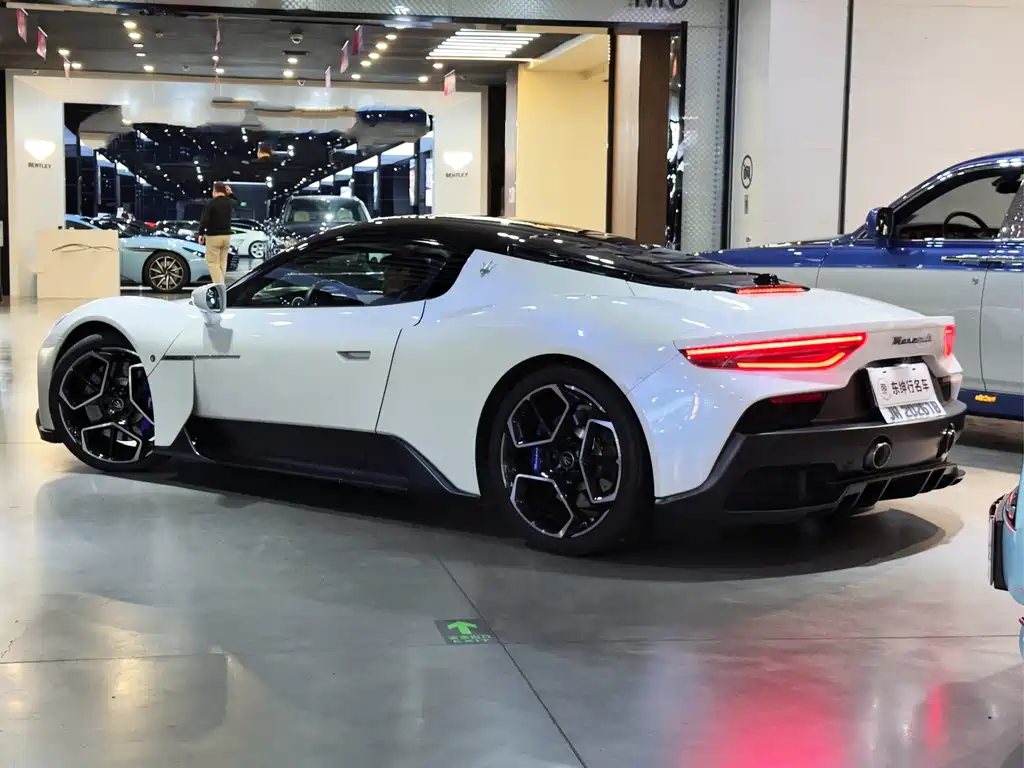 Maserati MC20 玛莎拉蒂MC20 2023款 3.0 T 标准版