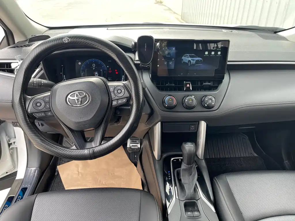 Corolla Cross 2.0 L Pioneer