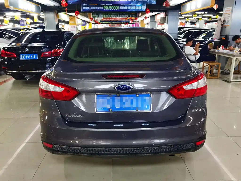 Focus Sedan 1.6 L Auto Style
