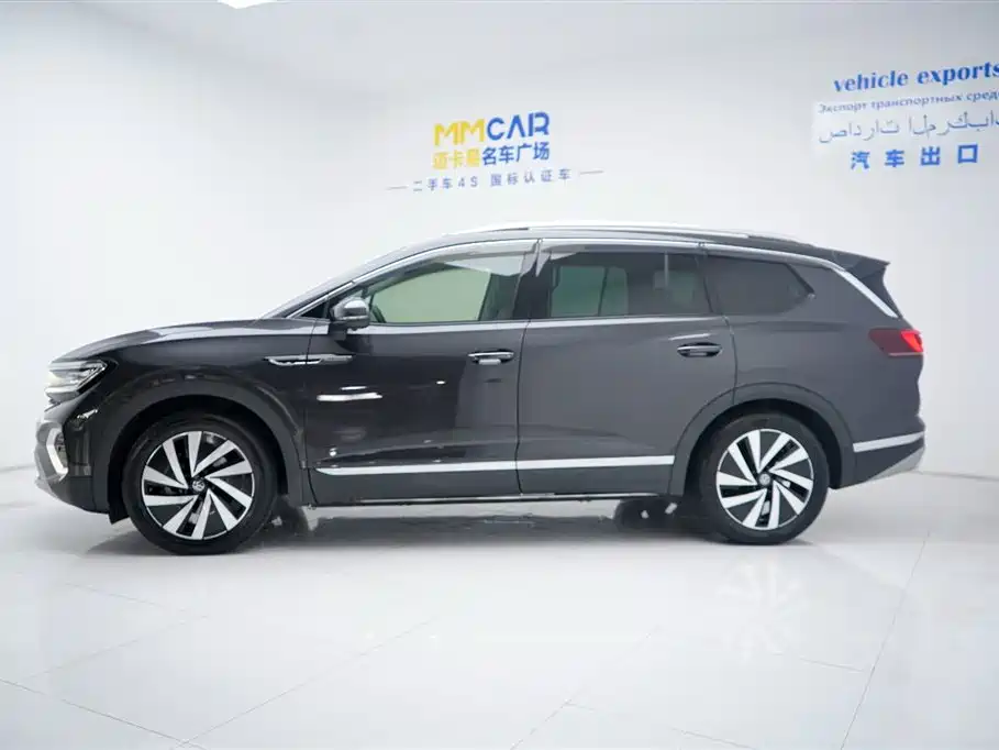 Talagon 380 TSI 4 WD Luxury Premium Realm Pro 6-seat