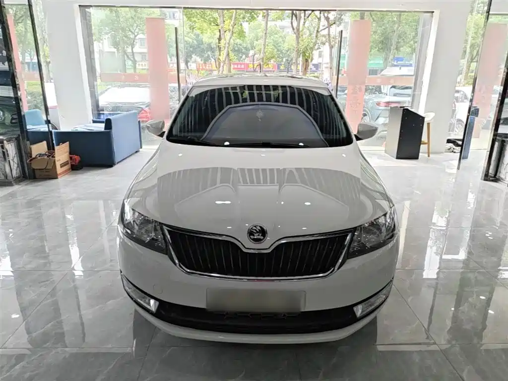 Rapid Spaceback 昕动 2014款 1.6 L 自动悦享版