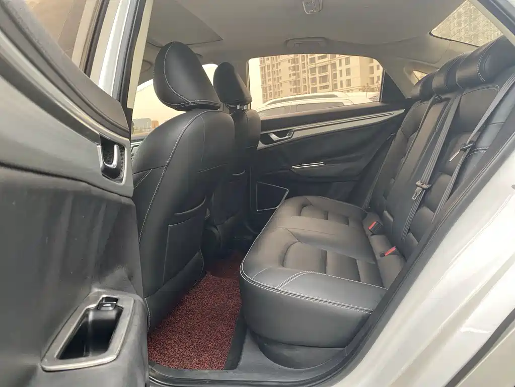 Emgrand GL 1.3 T DCT Elite
