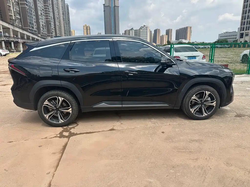 Galaxy L7 1.5 T 115 km PLUS Dragon