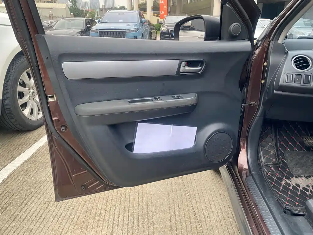 Swift 1.5 L Auto Fashion